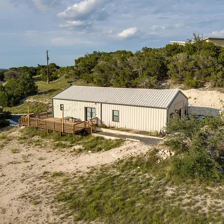 Getaway With Fire Pit About 5 Mi To Pedernales River!